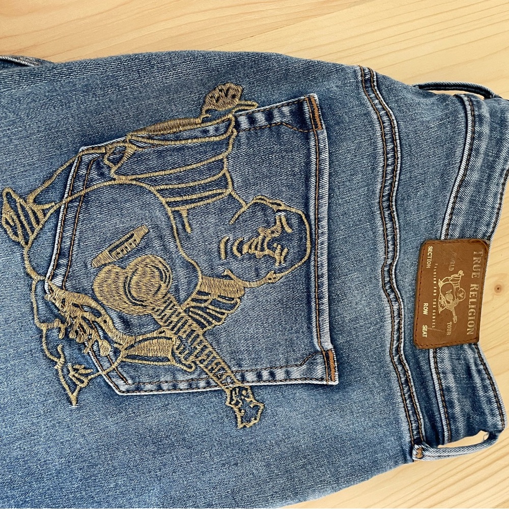 True Religion Women's Skinny Jeans in Medium Blue Wash - Picture 6 of 7